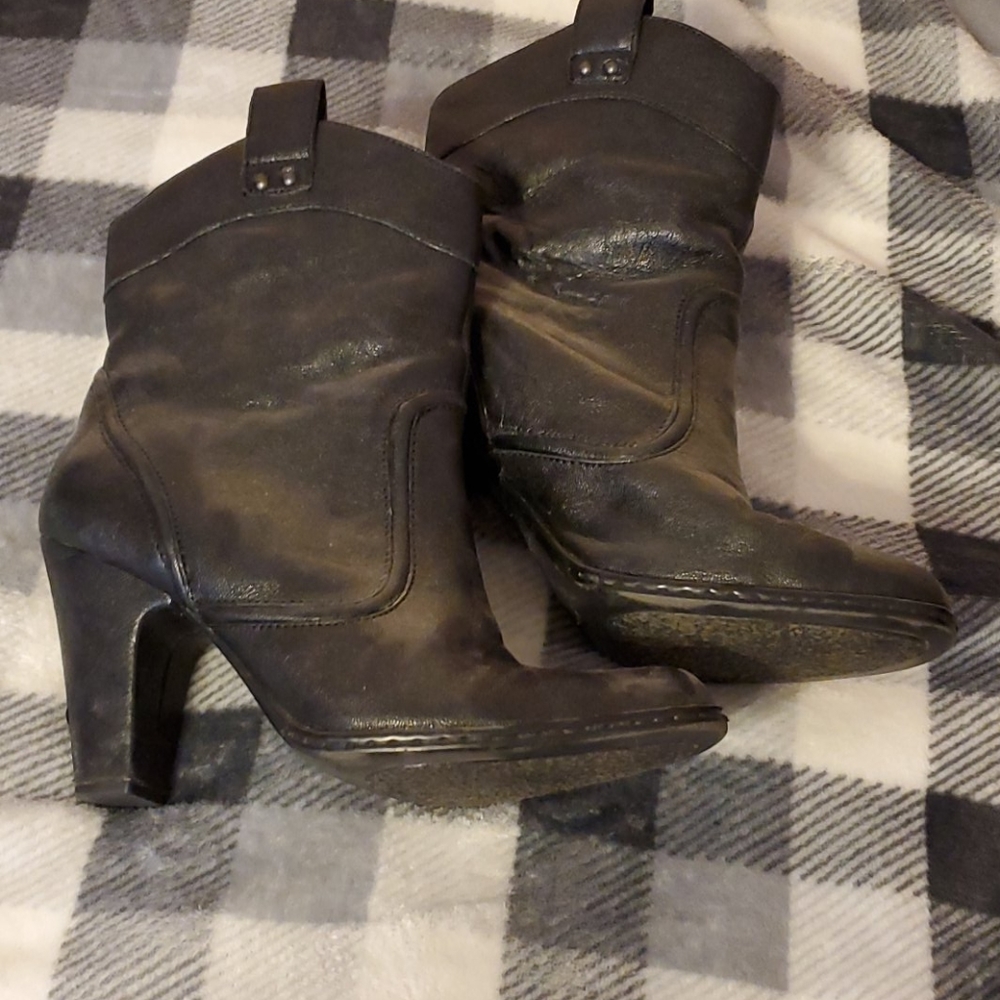 Born ankle heeled boots